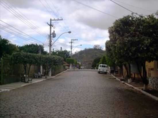 RUA EM VALO DO BARRO-FOTO:JOO B.C.T. LIMA.JPG1 - VALO DO BARRO - RJ