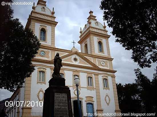 CATEDRAL DE N.SRA.DA GLRIA EM VALENA-RJ-FOTO:SERGIO FALCETTI - VALENA - RJ