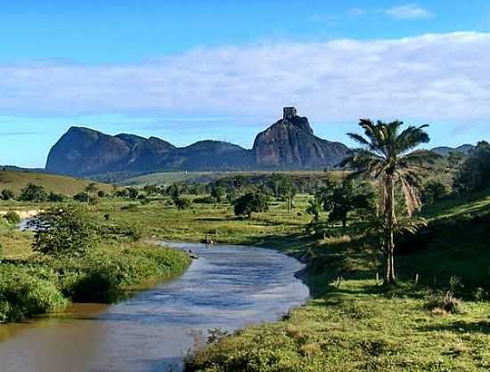 CRREGO E A PEDRA DA ONA EM ITAP-BA-FOTO:AQA3 - ITAP - BA