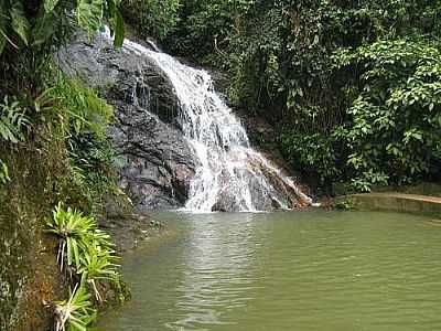 CACHOEIRA   FOTO
POR FABIOACM - XERM - RJ