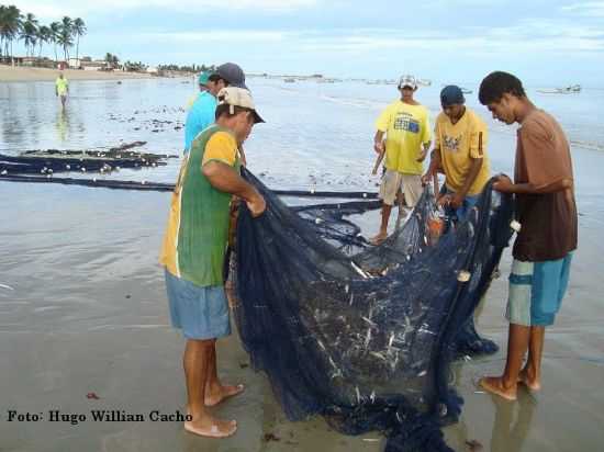 A PESCA DE TRS MALHO UMA DAS PRINCIPAIS FONTE DE RENDA DA COMUNIDADE, POR HUGO WILLIAN CACHO - CAIARA DO NORTE - RN