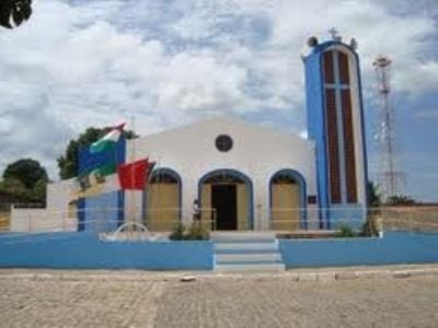 Resultado de imagem para foto da igreja de santa luzia carnaubais