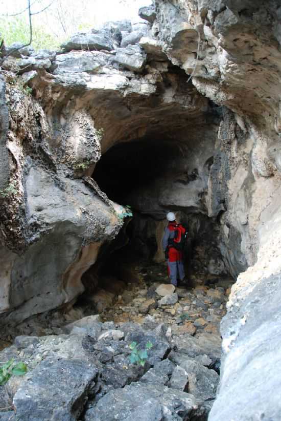 CAVERNAS DE FELIPE GUERRA, POR ANTONIO - FELIPE GUERRA - RN