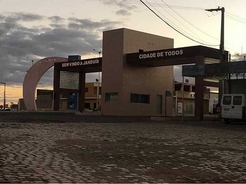 IMAGEM DA CIDADE  DE JANDUIS - RN - JANDUS - RN