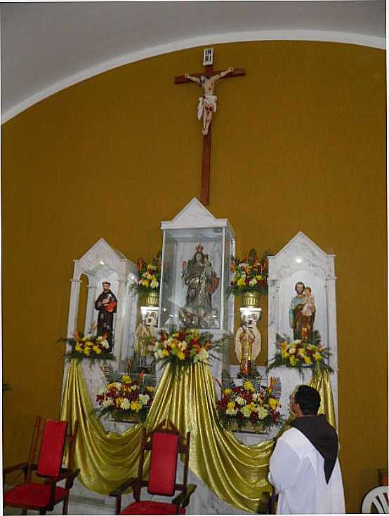 ALTAR DA ME DOS AFLITOS-FOTO:CLIA DUTRA - JARDIM DE PIRANHAS - RN