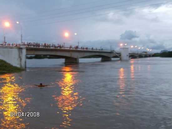 PONTE SOBRE O RIO PIRANHAS, POR CLIA DUTRA - JARDIM DE PIRANHAS - RN