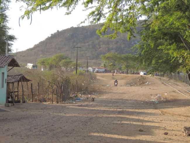 ESTRADA DA COMUNIDADE DO CORTE NO SENTIDO DA SERRA TORREO, POR COSME FERNANDES DE SOUZA - JOO CMARA - RN