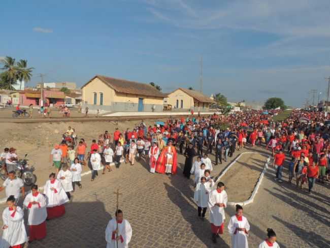 SAIDA DA PROCISSO DE SO SEBASTIO DA IGREJA DE NOSSA SENHORA DE FTIMA PASSANDO PELA ESTAO FERROVIRIA, POR COSME FERNANDES DE SOUZA - JOO CMARA - RN