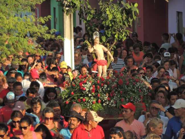 TRADICIONAL PROCISSO DE SO SEBASTIO AT O P DA SERRA TORREO TODO DIA 20 DE JANEIRO, POR COSME FERNANDES DE SOUZA - JOO CMARA - RN