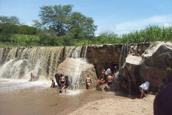 CACHOEIRA  EM LAGOA NOVA, POR ENEIDE PELOGIO DE MEDEIROS - LAGOA NOVA - RN