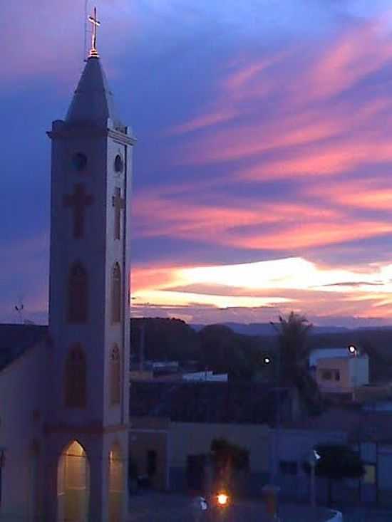 TORRE DA IGREJA DE SANTANA AO PR DO SOL EM LUS GOMES-FOTO:DED DE Z LUCA - LUS GOMES - RN