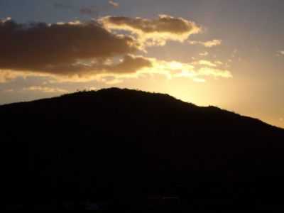 SERRA DE SÃO SEBASTIÃO- NO ALTO HÁ UMA CAPELA CONSTRUÍDA M HOMENAGEM AO SANTO E TODOS OS ANOS, NO DIA 20 DE JANEIRO, OS FIÉIS FAZEM ROMARIA. FOTO:MANU, POR IVANÚCIA LOPES - MARCELINO VIEIRA - RN