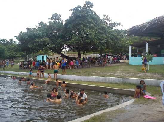 PISCINA DE DOCA, POR JUAREZ GOMES SOARES  - MONTANHAS - RN