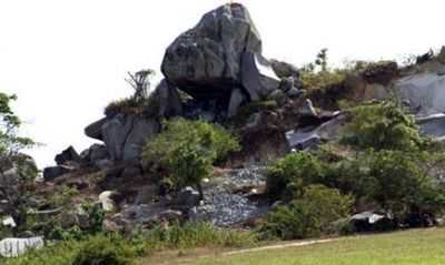 PEDRAS PR ESTRICAS EM MONTANHAS-RN., POR EVERTON - MONTANHAS - RN