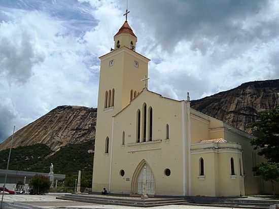 IGREJA MATRIZ DE N.S.
DAS DORES FOTO POR WALTER LEITE - PATU - RN