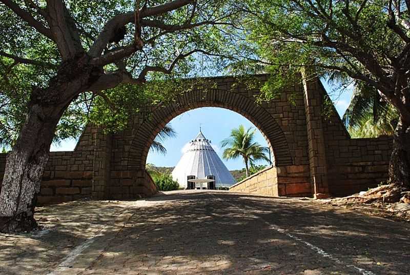 SANTURIO DE N. S. DOS IMPOSSVEIS - OLHARCRITICOPATU - PATU - RN