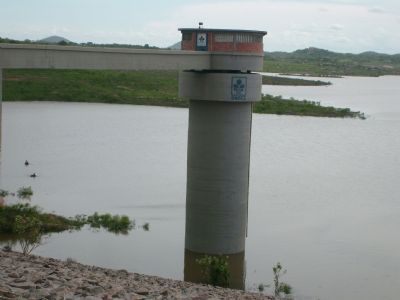 Resultado de imagem para fotos da barragem de poÃ§o branco