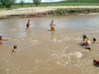 RIO CEAR MIRIM QUE CORTA NOSSA CIDADE E ENCHE NOSSA BARRAGEM, POR WILLIAMS ROCHA - POO BRANCO - RN