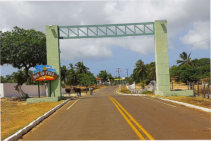 RIO DO FOGO-RN-PÓRTICO DE ENTRADA DA CIDADE-FOTO:WILSON ALCARAS - RIO DO FOGO - RN