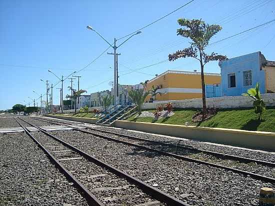 ITATIM-BA-LINHA FRREA NA CIDADE-FOTO:EFUSO - ITATIM - BA