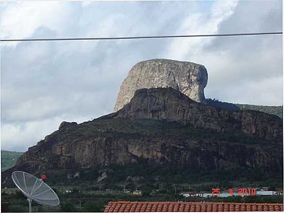 MORRO DO TANQUINHO  -  POR ANTONIO DA SILVA SAMPAIO - ITATIM - BA