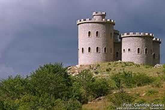 CASTELO-FOTO:JESSICAMENDESCARAUBAS - SERRA DA TAPUIA - RN