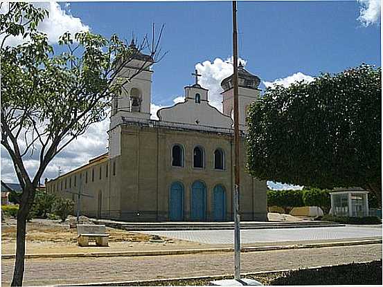 IGREJA MATRIZ DE ITUAU-BA-FOTO:FWELBER - ITUAU - BA