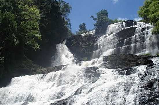 CACHOEIRA DE PANCADA GRANDE EM ITUBER-BA-FOTO:BRUNOLHAS - ITUBER - BA