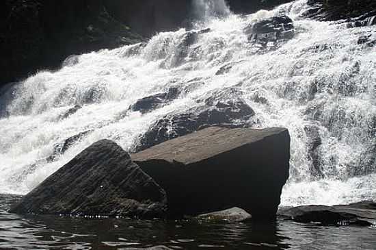 CACHOEIRA DE PANCADA GRANDE EM ITUBER-BA-FOTO:BRUNOLHAS - ITUBER - BA