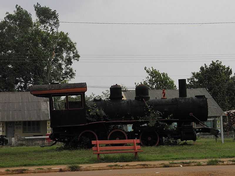 ABUN-RO-ANTIGA LOCOMOTIVA DA MADEIRAXMAMOR-FOTO:ALTEMIRO OLINTO CRISTO - ABUN - RO