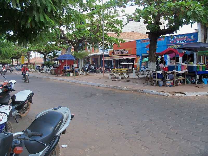 GUAJAR MIRIM-RO-AVENIDA DE COMRCIO-FOTO:JULIO DE RAMOS - GUAJAR MIRIM - RO