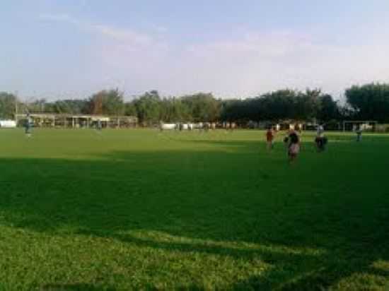 CAMPO DO CLUBE DOS TRINTA EM ITAPU DO OESTE-FOTO:JOSE RODRIGUES DA SI - ITAPU DO OESTE - RO