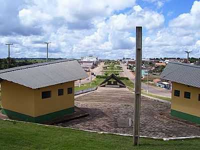 RUA CENTRAL-FOTO:GIRCLIA LUCHI  - NOVA BRASILNDIA D'OESTE - RO