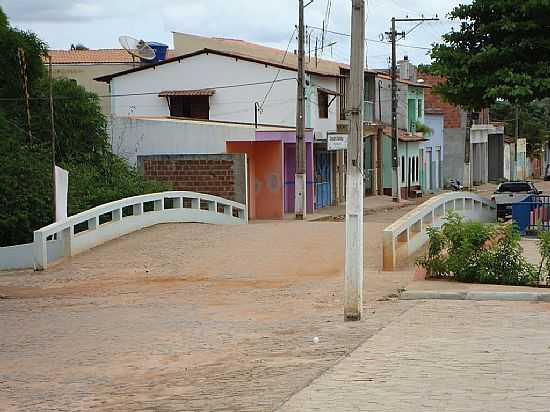 JACARACI-BA-PONTE DO CRREGO JACARACI-FOTO:ANDERSON DE OLIVEIRA - JACARACI - BA