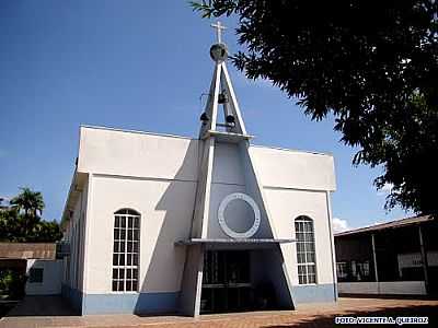 IGREJA MATRIZ DE N.S.
DE FTIMA FOTO VICENTE A. QUEIROZ - PIMENTA BUENO - RO