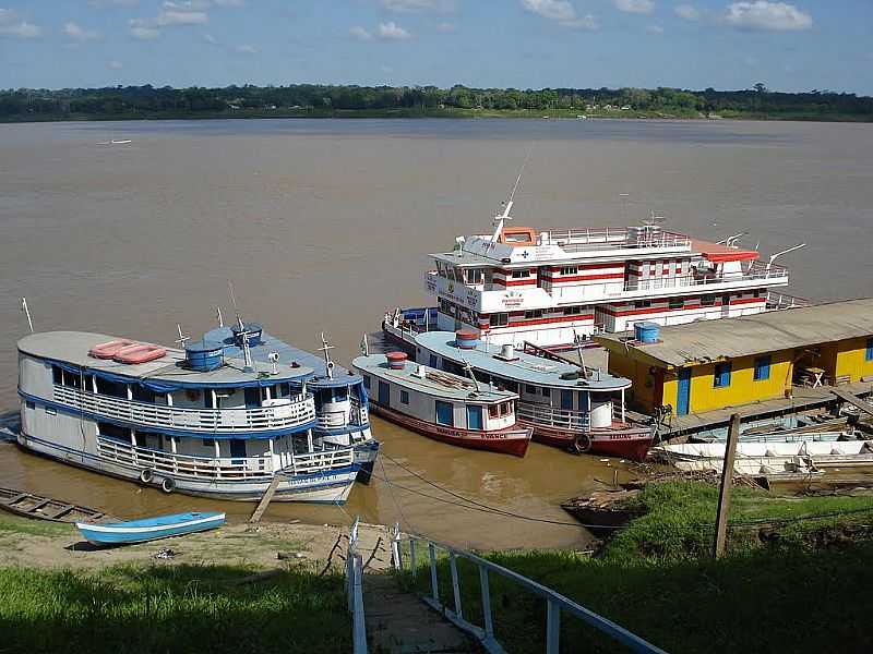 PORTO VELHO-RO-BARCOS NO RIO MADEIRA-FOTO:RNLATVIAN - PORTO VELHO - RO