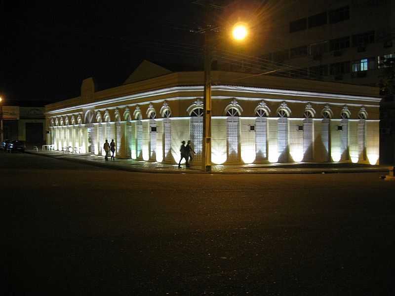 PORTO VELHO-RO-VISTA NOTURNA DO MERCADO CULTURAL-FOTO:FRANCISCO EDSON MENDONA - PORTO VELHO - RO