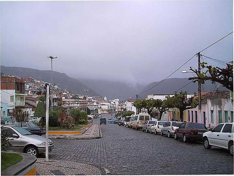 JACOBINA-BA-AMANHECER NO CENTRO DA CIDADE-FOTO:NOEDSONNEY - JACOBINA - BA