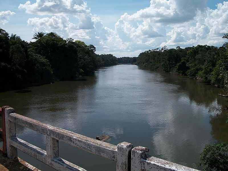 AMAJAR-RR-PONTE SOBRE O RIO AMAJAR-FOTO:DIOGOMAN - AMAJAR - RR