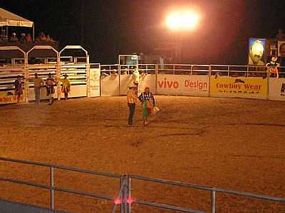 ARENA DE RODEIO-FOTO:DWAYNEZEL  - BONFIM - RR