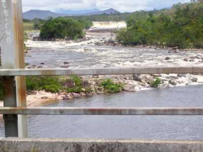 CACHOEIRAS...., POR VALDIRENE LIMA - PACARAIMA - RR