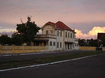 ESTAO FERROVIRIA-FOTO:VIOLETA DE CASTRO  - ALEGRETE - RS