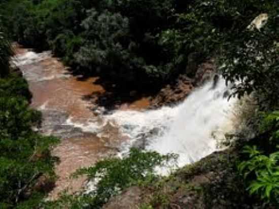 CACHOEIRA EM ALEGRIA-FOTO:DIOGO RADONS - ALEGRIA - RS