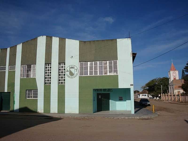 ARAMBAR-RS-SEDE DO GRMIO ESPORTIVO NAVEGANTES-FOTO:HENRIQUE DE BORBA - ARAMBAR - RS