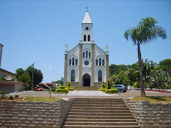 PRAA E IGREJA MATRIZ DE ARATIBA-RS-FOTO:AURI BRANDO - ARATIBA - RS