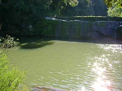 PEDRAS DO ANTIGO MOINHO FOTO RODRIGO MERSONI  - ARCO VERDE - RS