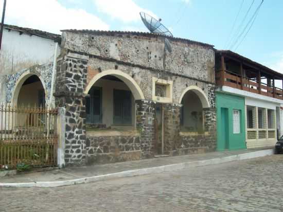 UMA DAS CASAS MAIS ANTIGAS DA CIDADE, POR OTVIO MASCARENHAS MUTTI - JAGUARIPE - BA