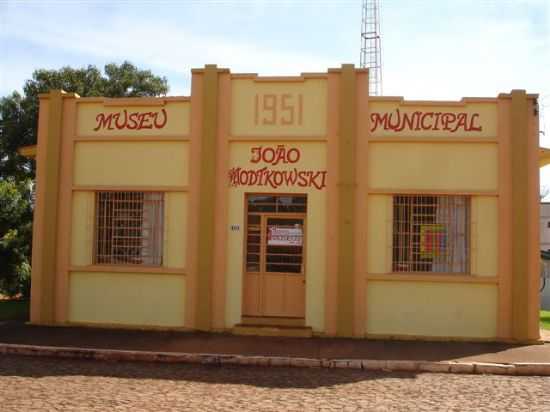 MUSEU MUNICIPAL, POR IVAN P. DE OLIVEIRA - UREA - RS