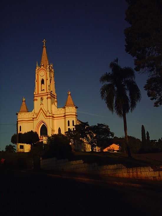 IGREJA MATRIZ DE UREA-FOTO:EUZBIO SKOVROINSKI - UREA - RS