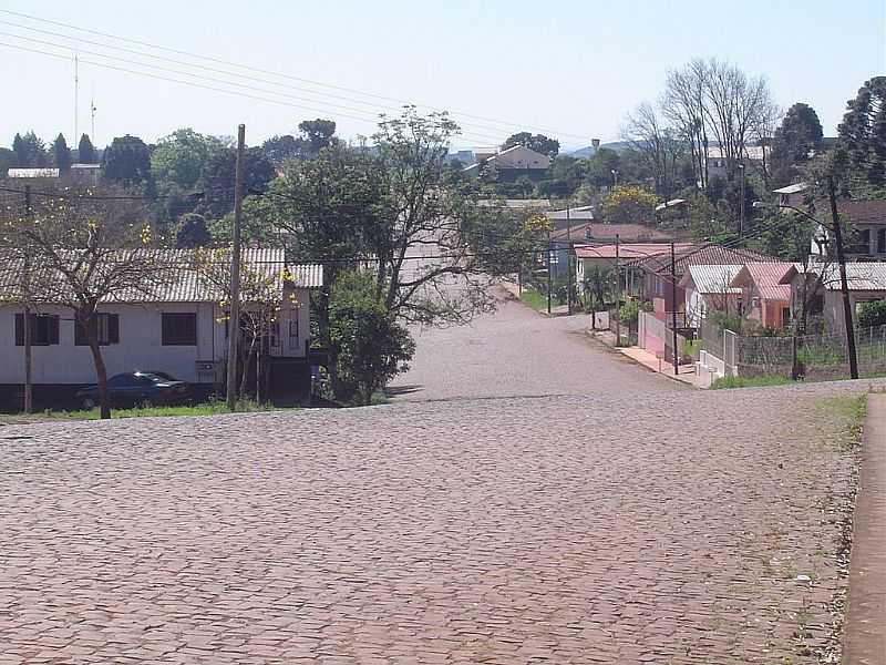 BARRACO-RS-AVENIDA SALGADO FILHO-FOTO:RAFAELKECHE - BARRACO - RS